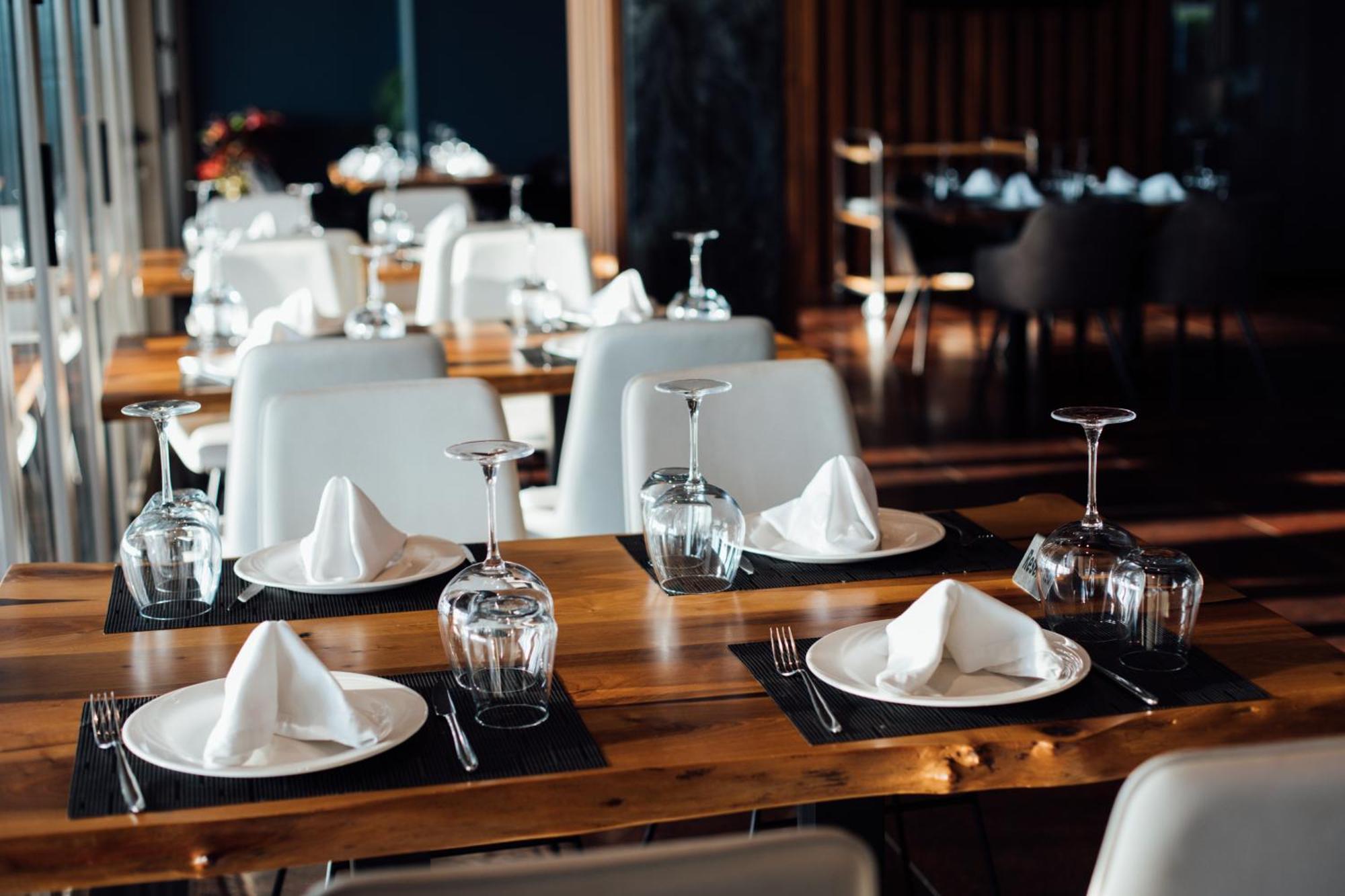 Grint 4* Golem (Tirana)