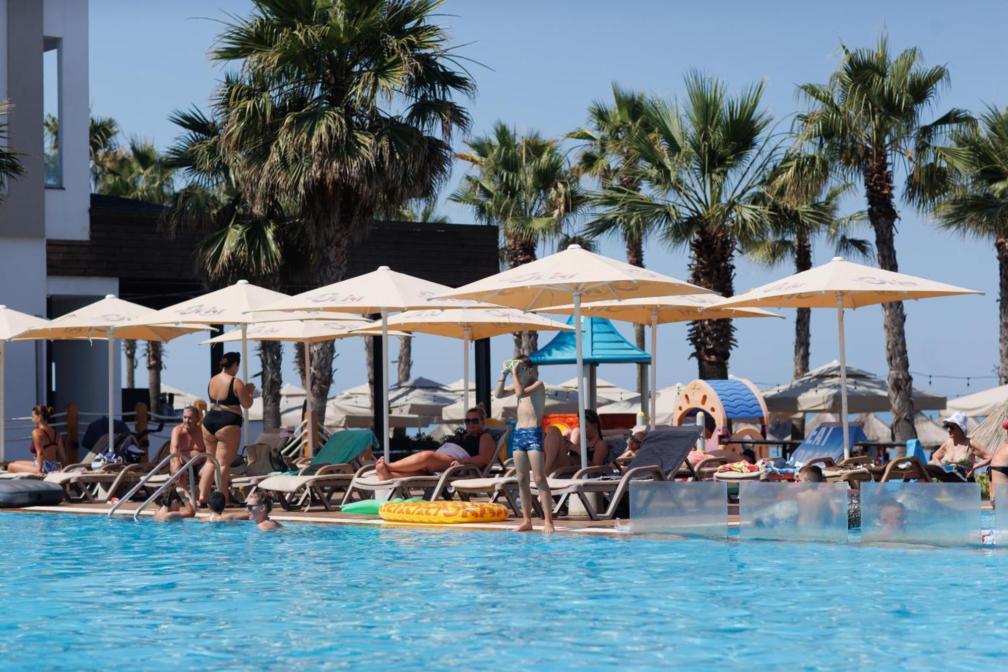 Grint Hotel Golem (Tirana)