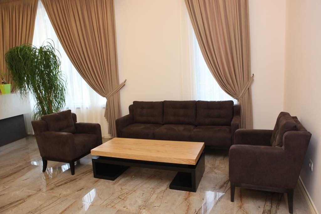 Grint 4* Golem (Tirana)